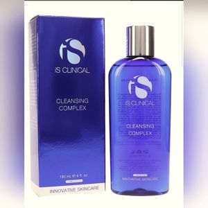 iS CLINICAL Cleansing Complex